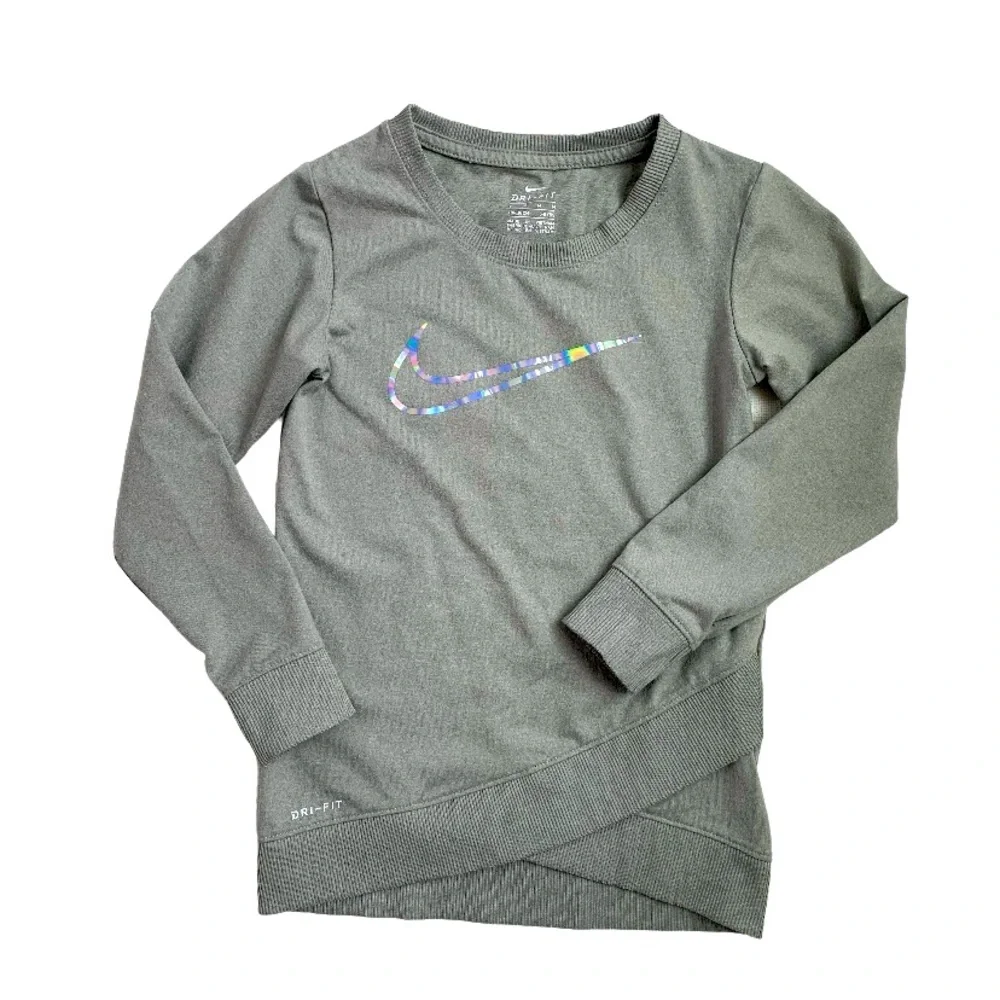 NIKE Dry Fit Girls Gray Sweatshirt Holographic Nike Logo‎ Crossover Hem YOUTH 6M